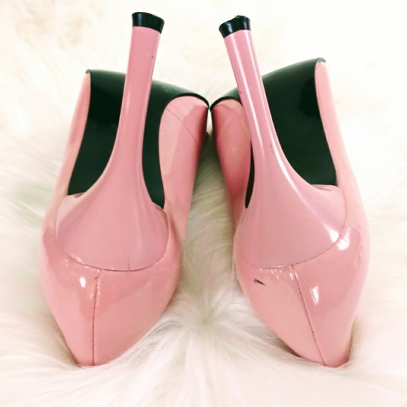 BCBG BLUSH BOW PEEPTOE PATENT LEATHER HEELS - Picture 4 of 8